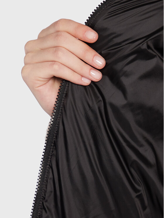 Marella Marella Зимно яке Wien 34861327 Черен Regular Fit