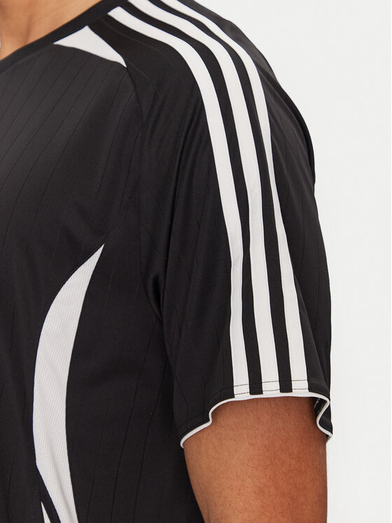 adidas adidas T-Shirt adicolor Teamgeist JC6229 Černá Loose Fit