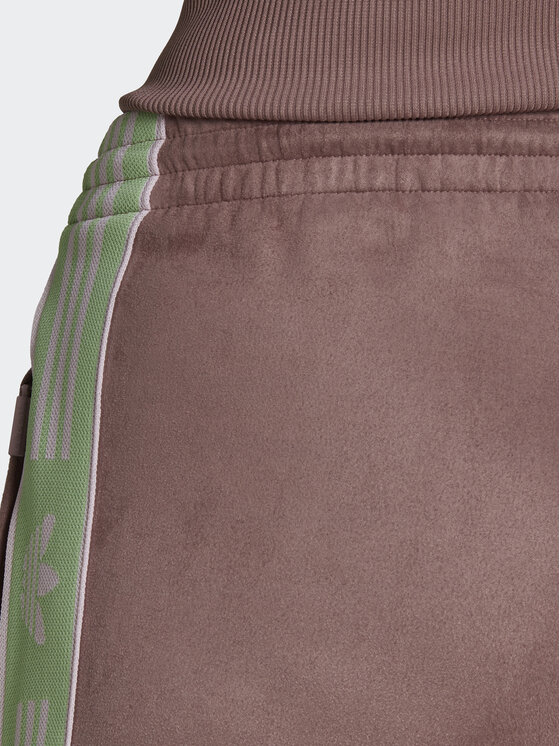 adidas adidas Donji dio trenerke HM1518 Smeđa Regular Fit