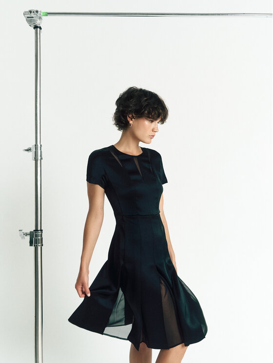 KMX Studio KMX Studio Sukienka koktajlowa 923130007 Czarny Flare Fit