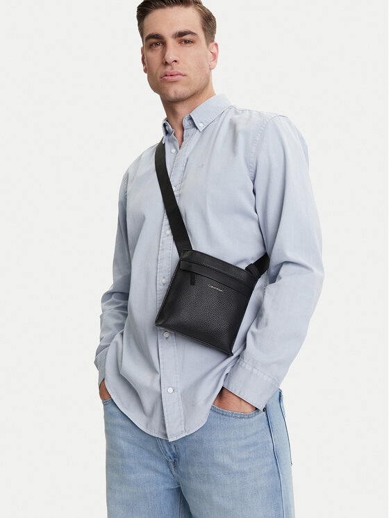 Calvin Klein Calvin Klein Τσαντάκι Ck Must Flatpack Xs K50K512941 Μαύρο