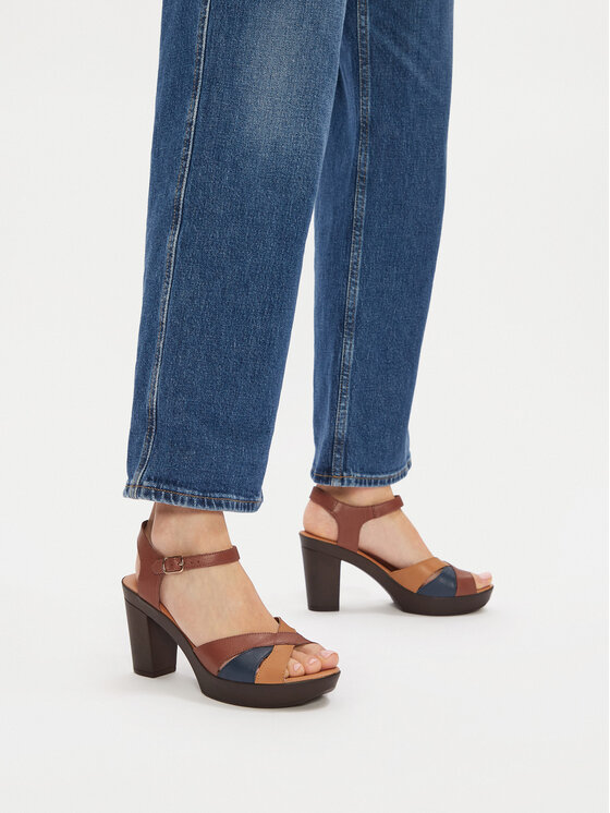 Lasocki Lasocki Сандали CEO-EST-2025N-16 Кафяв