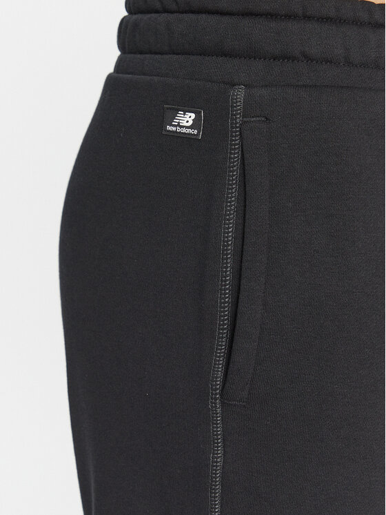 New Balance New Balance Donji dio trenerke Essentials French Terry Pant WP33508 Crna Regular Fit