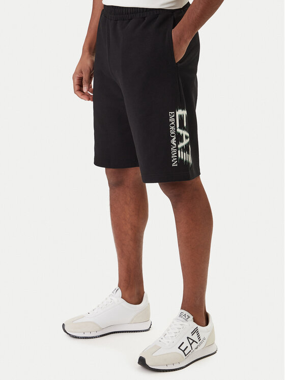 EA7 Emporio Armani Pantaloni scurți sport 7M001329 AF17787 Negru Regular Fit
