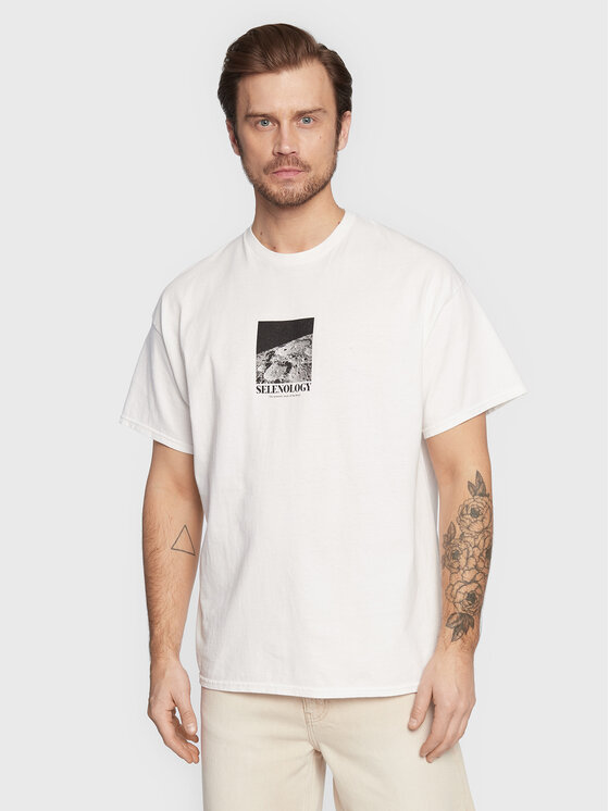 urban outfitters white t shirt