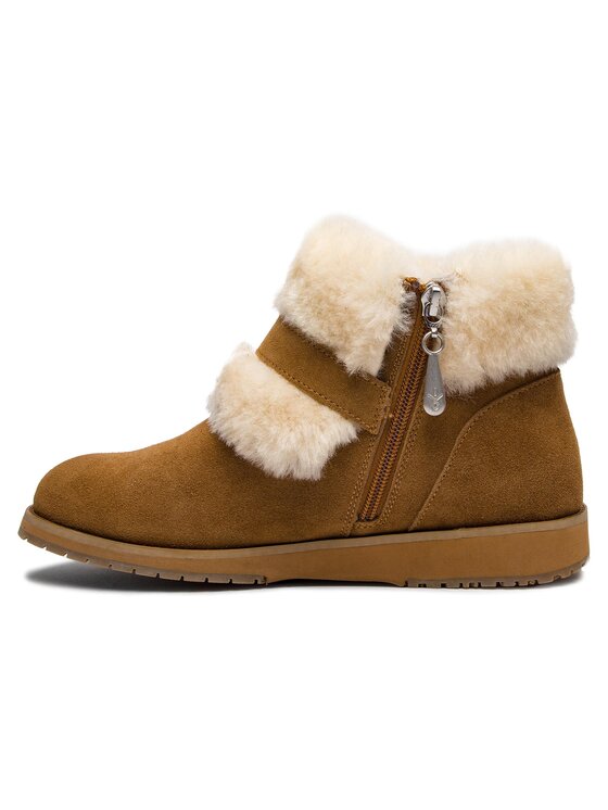 Emu oxley online fur cuff