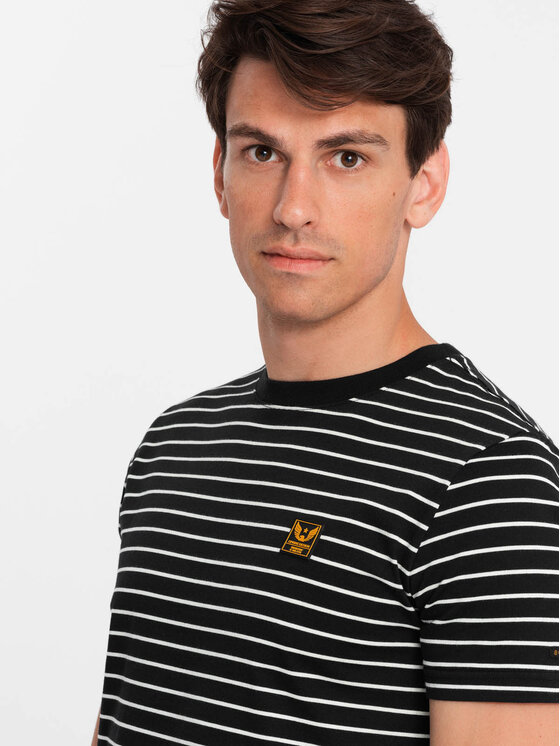 Ombre Ombre T-Shirt OM-TSCT-0183 Černá Regular Fit