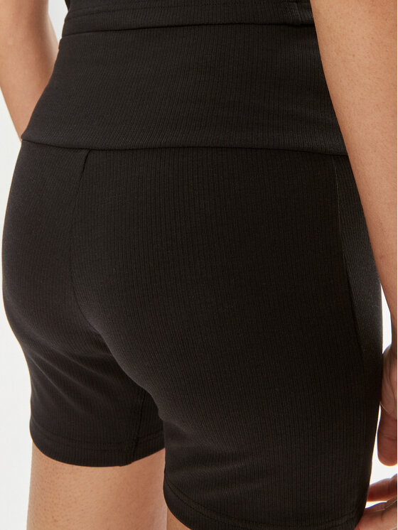 adidas adidas Pantaloni scurți sport Lounge IR8786 Negru Slim Fit