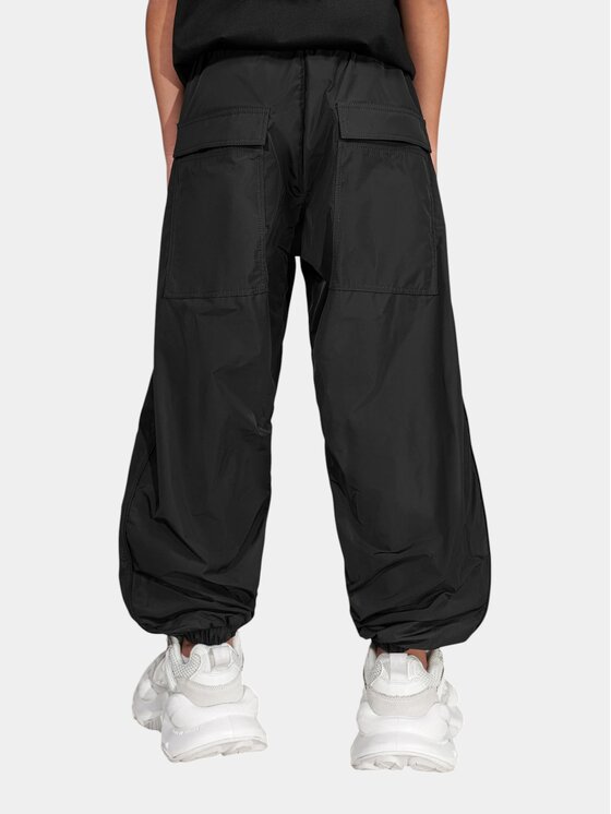 MADE BY SOCIETY MADE BY SOCIETY Spodnie materiałowe Massif - P37666 Czarny Basic Fit