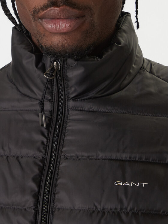 Gant Gant Vatovaná bunda 7006526 Černá Regular Fit