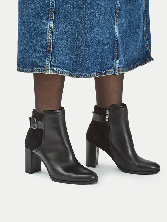 Clarks Clarks Ботильйони Freva 85 Buckle 26174749 Чорний