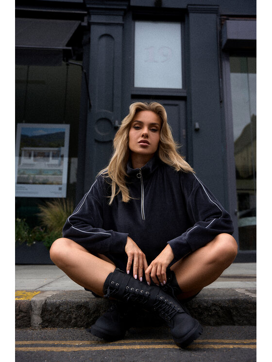 Made of Emotion Made of Emotion Každodenné šaty M764 Sivá Modern Fit