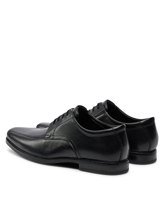 Clarks Clarks Pusbačiai Howard Over 26174925 Juoda
