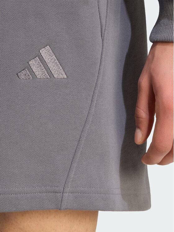 adidas adidas Szorty sportowe 168109 Szary jasny Regular Fit