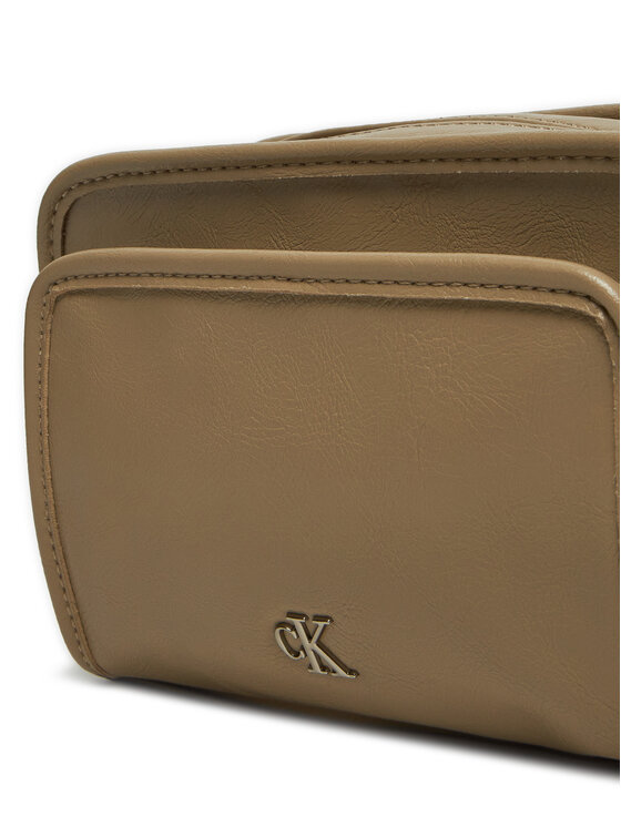 Calvin Klein Jeans Calvin Klein Jeans Ročna torba Utility Camera Bag16 K60K613047 Rjava