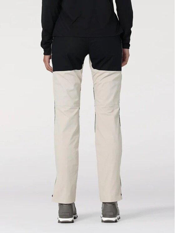 Wrangler Wrangler Spodnie materiałowe REINFORCED SOFTSHELL PANT Biały Regular Fit