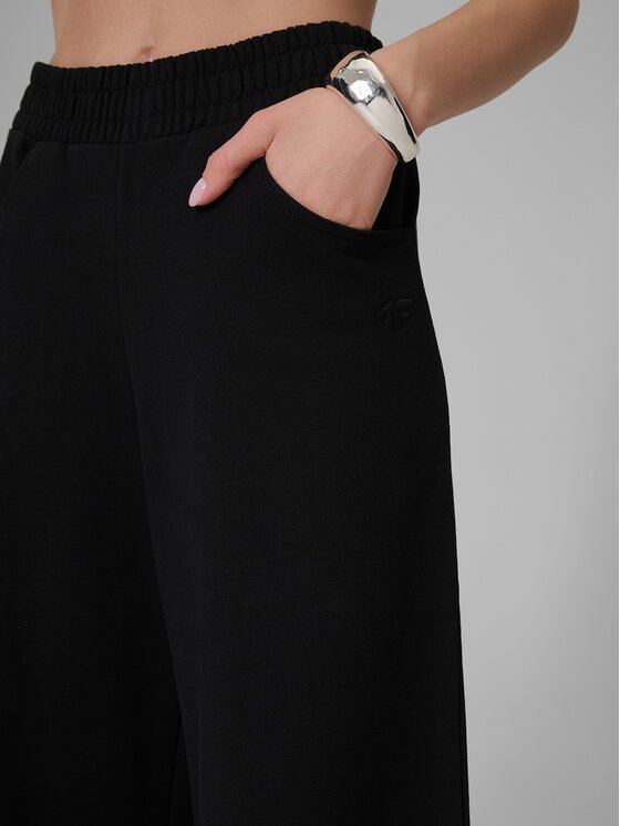 4F 4F Pantaloni da tuta 4FRSS26TTROF2011-20S Nero Loose Fit