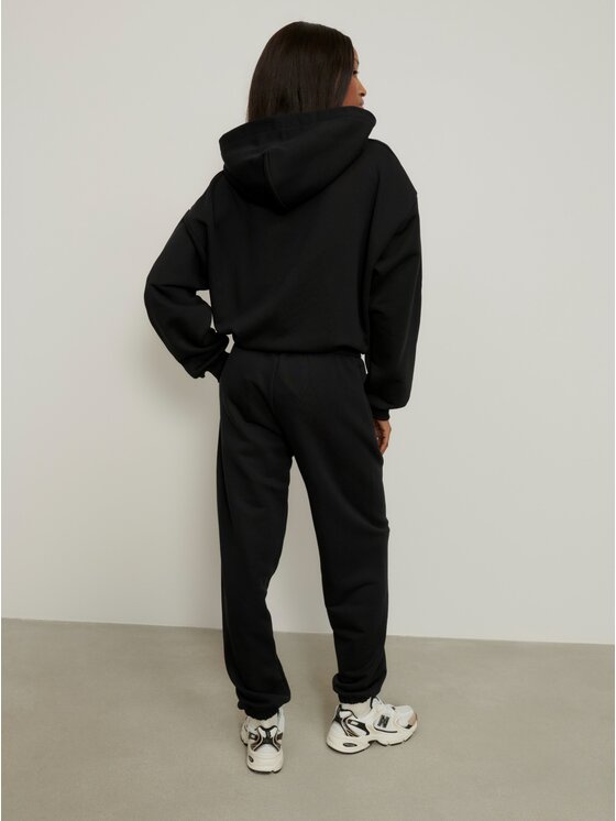 La Mania La Mania Spodnie dresowe FLAME Czarny Classic Fit