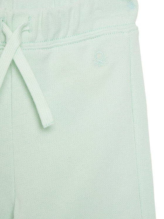 United Colors Of Benetton United Colors Of Benetton Spodnie dresowe 3J70GF01N Zielony Regular Fit