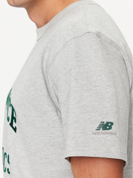 New Balance New Balance Tričko Athletics Varsity Graphic T-Shirt MT33551 Sivá Regular Fit