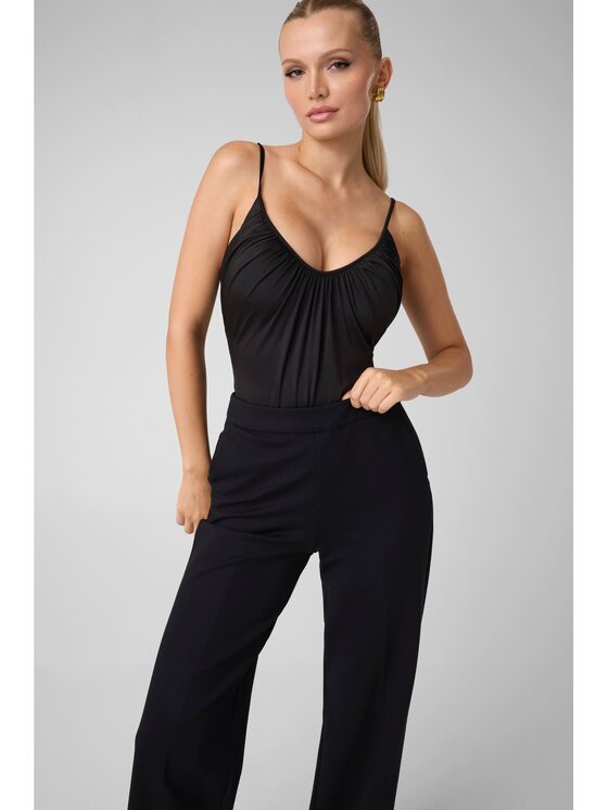 Guess Guess Top 184569 Černá Classic Fit