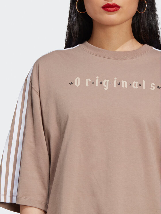 adidas adidas Тишърт Oversized T-Shirt IQ3400 Кафяв Loose Fit