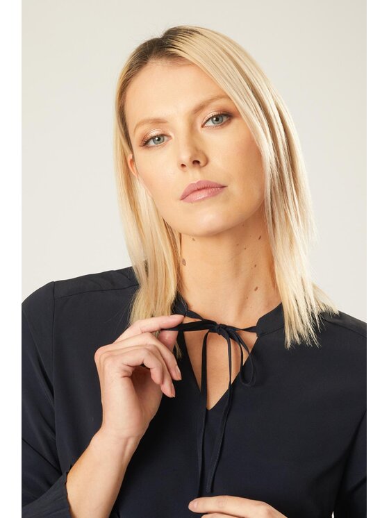 QUIOSQUE QUIOSQUE Halenka ADELA SHIRT Tmavomodrá Regular Fit