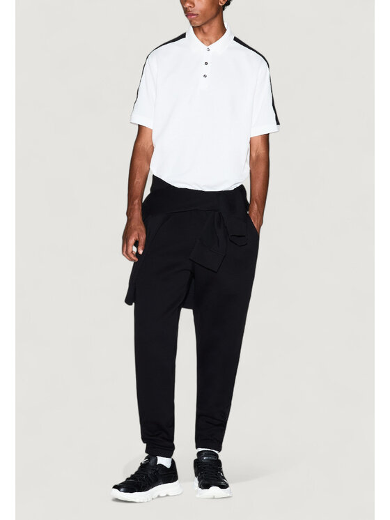 Armani Exchange Armani Exchange Spodnie dresowe XM001301 AF10818 Czarny Casual Fit