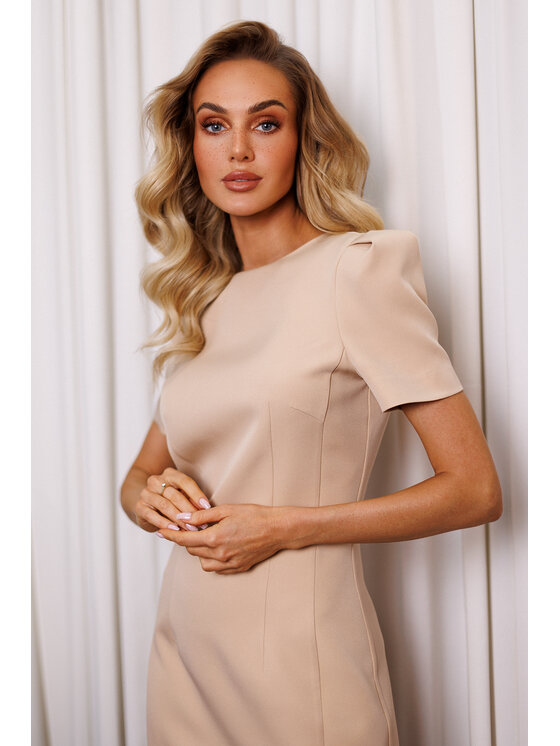 Made of Emotion Made of Emotion Sukienka wieczorowa M777 Beżowy Generous Fit