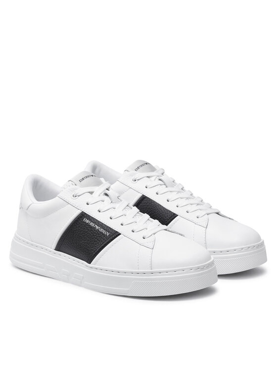 Emporio Armani Emporio Armani Sneakersy X4X570 XN840 Biały