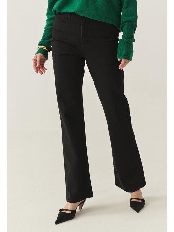 TATUUM Tatuum Spodnie materiałowe RIFONO Czarny Bootcut Fit