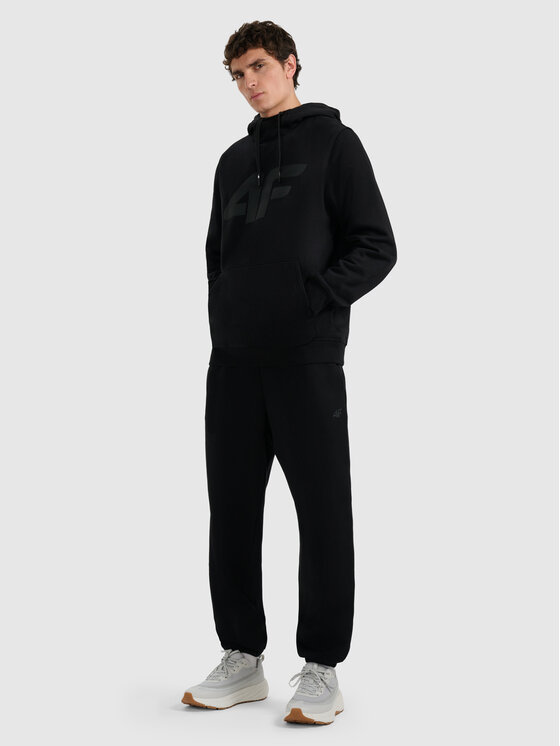 4F 4F Spodnie dresowe NOS Czarny Regular Fit
