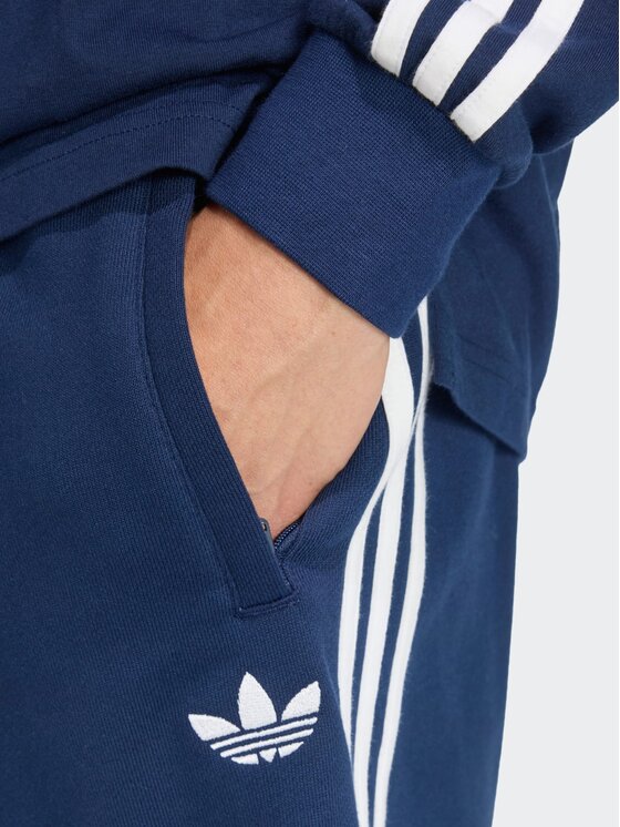 adidas adidas Szorty materiałowe 159264 Błękitny Regular Fit