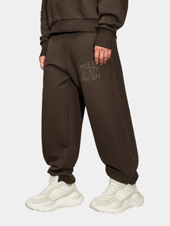 MADE BY SOCIETY MADE BY SOCIETY Spodnie materiałowe BURNT - P17534 Brązowy Basic Fit