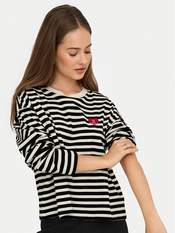 ONLY ONLY Majica Livina 15359682 Crna Regular Fit