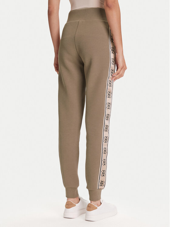 Guess Guess Долнище анцуг V2YB15 KB3P2 Кафяв Regular Fit