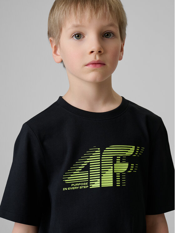 4F 4F T-Shirt PLAY SEASON Czarny Regular Fit