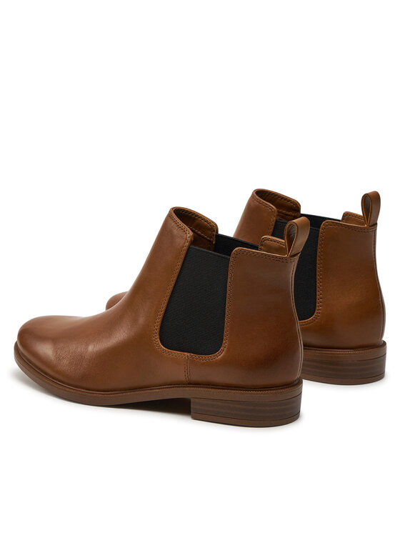 Clarks Chelsea Taylor Shine 261186314 Marrone Modivo