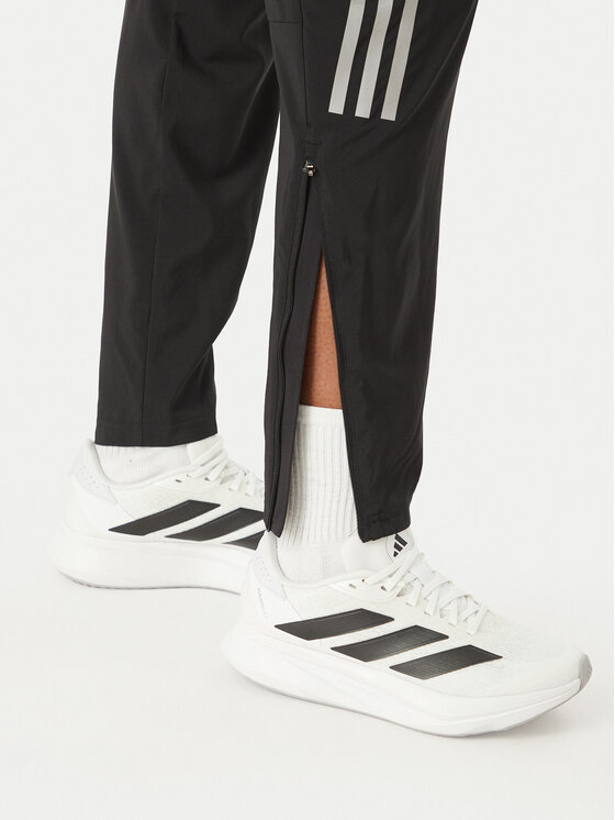 adidas adidas Spodnji del trenirke Astro KC4947 Črna Regular Fit