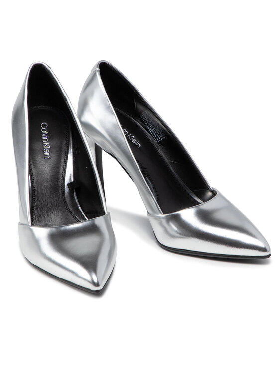 Calvin klein sales kylie pumps