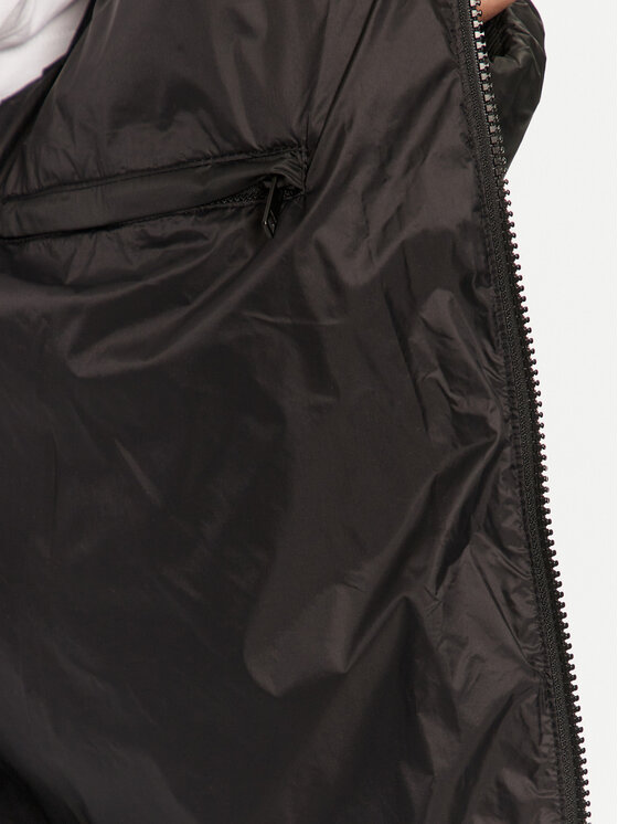 HUGO HUGO Зимно яке Mati 2441 50521815 Черен Regular Fit