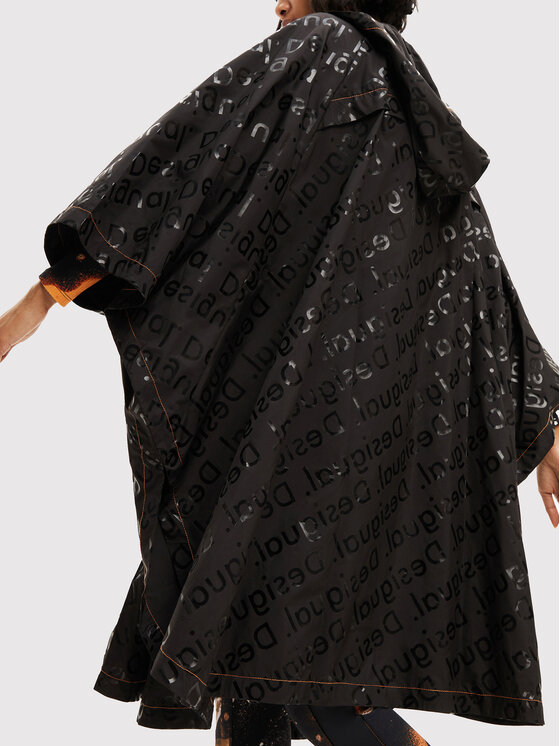 Poncho Colorama 22WAIA37 Nero Relaxed Fit