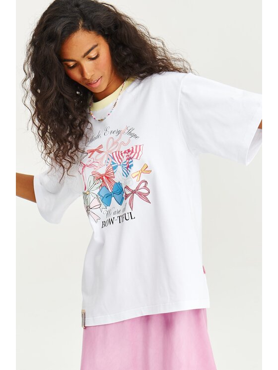 NAOKO NAOKO T-Shirt Bow-Tiful Biały Regular Fit