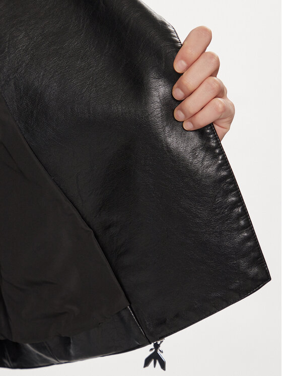 Patrizia Pepe Patrizia Pepe Яке от имитация на кожа 8O0101/E044-K103 Черен Regular Fit
