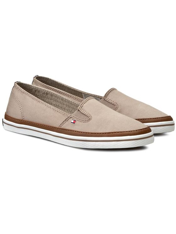Tommy hilfiger kesha hot sale 6c