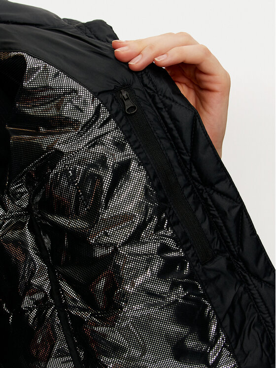 Columbia Columbia Geacă de iarnă Pike Lake™ 2051361 Negru Relaxed Fit