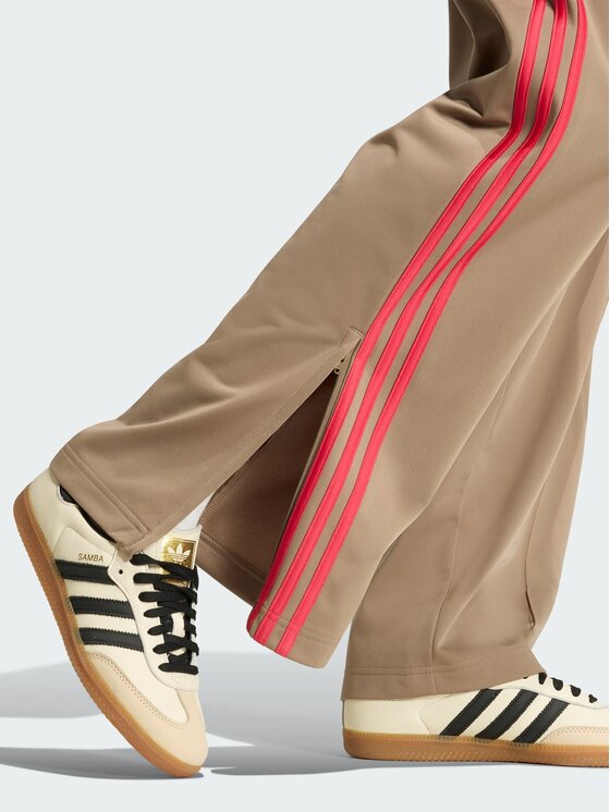 adidas adidas Spodnie dresowe 159027 Beżowy Loose Fit