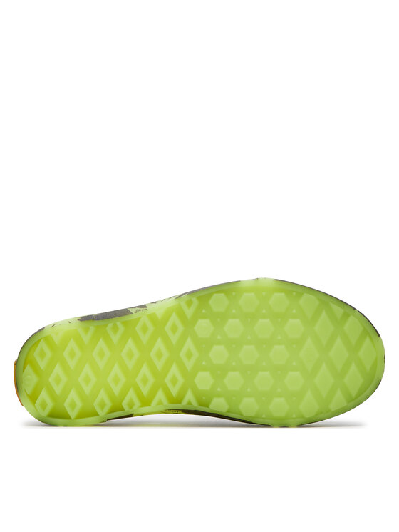 Vans Vans Tenniskingad Ua Slip-On Trk VN0A5HF8BG91 Must