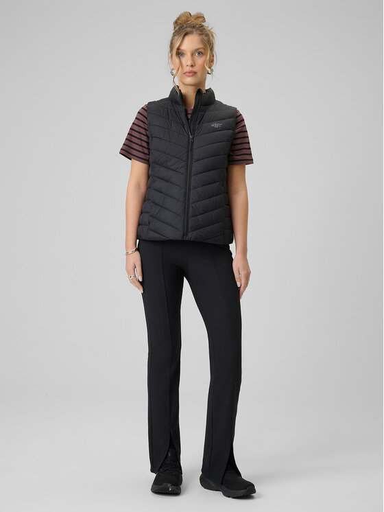 4F 4F Kamizelka EVERYDAY ACTIVE Czarny Regular Fit