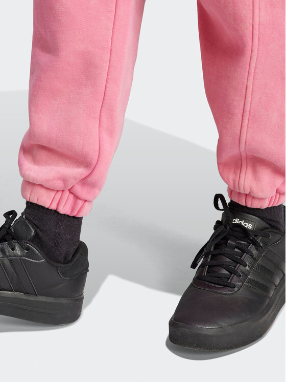 adidas adidas Spodnji del trenirke ALL SZN Fleece Washed IK4257 Roza Loose Fit